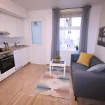 Super Cozy 3-Bedroom In Picturesque Neigborhood
