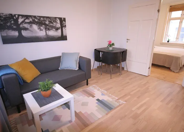 Super Cozy 3-Bedroom In Picturesque Neigborhood