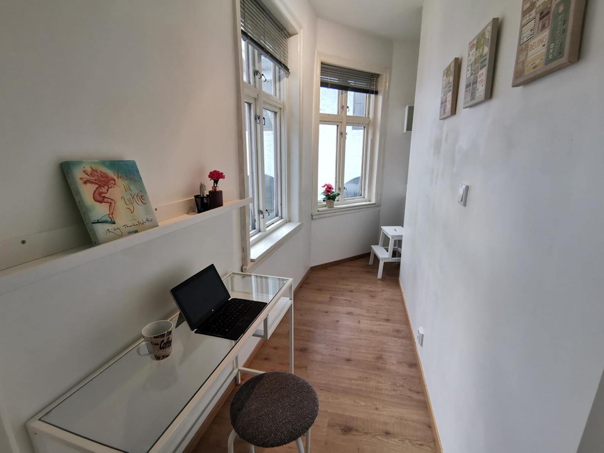 Super Cozy 3-bedroom In Picturesque Neigborhood