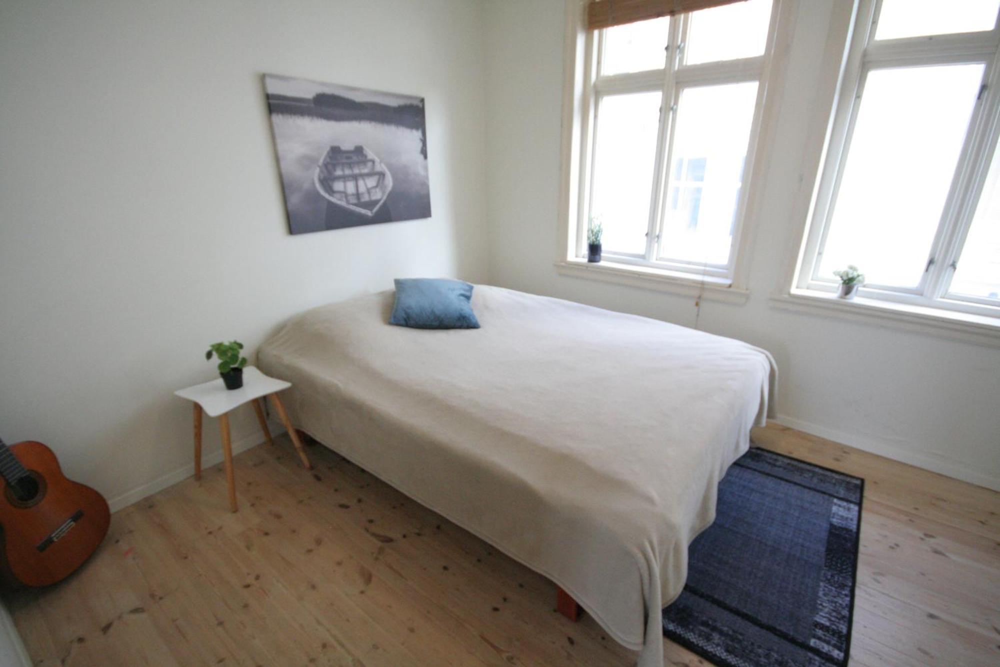Super Cozy 3-bedroom In Picturesque Neigborhood Leilighet